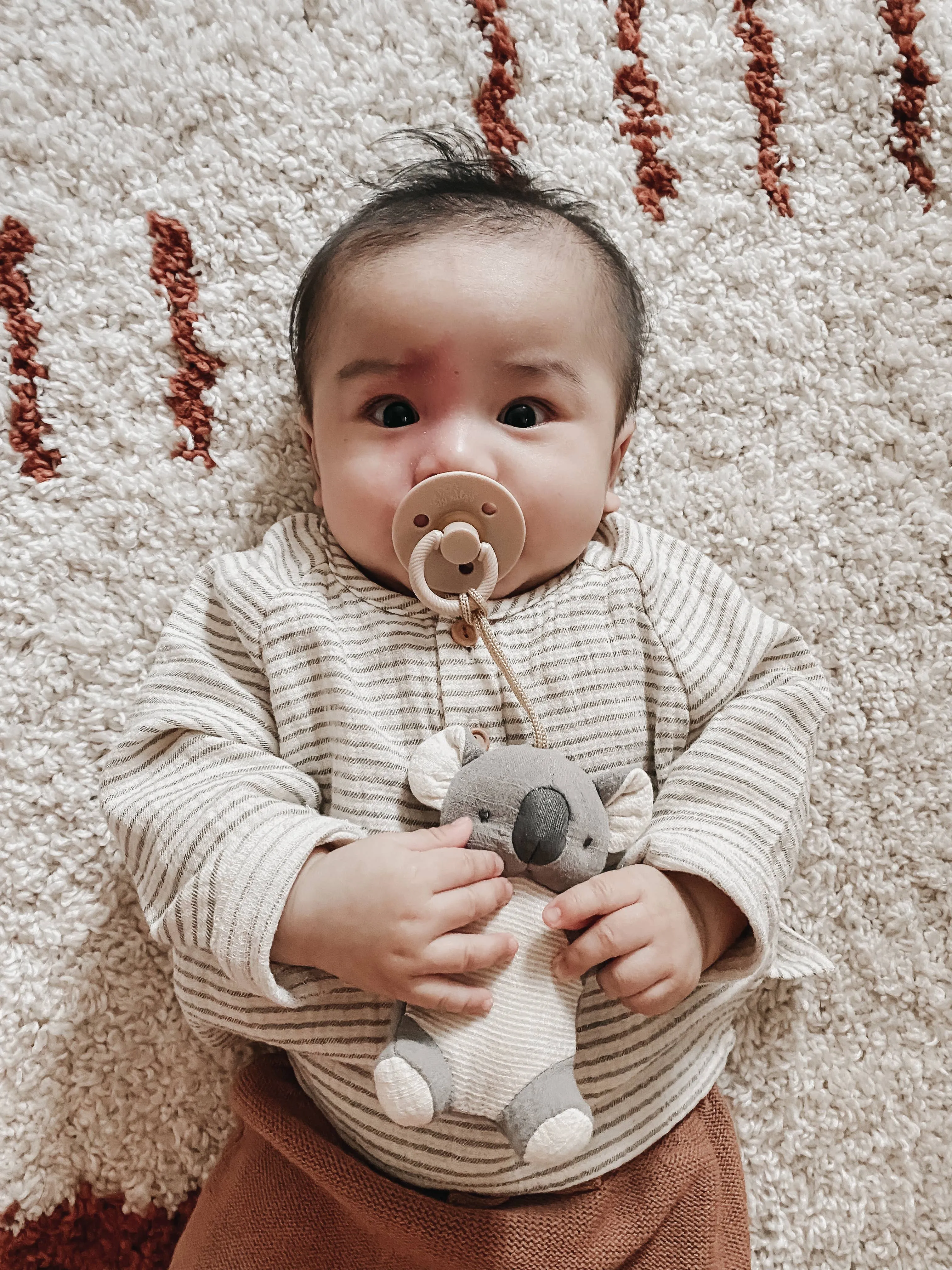 Bitzy Pal Natural Rubber Pacifier   Plush: Cow